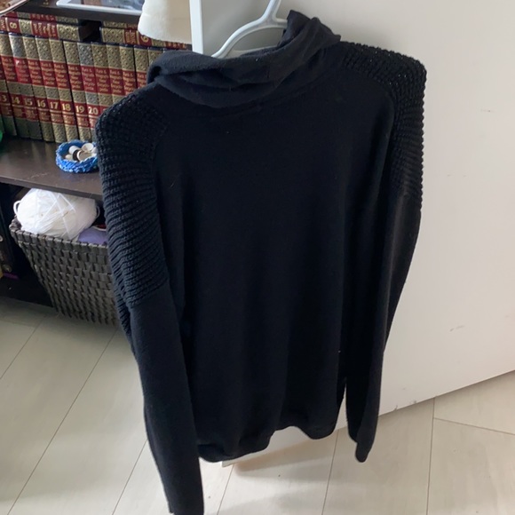 Black sparkle turtle neck - Picture 3 of 3
